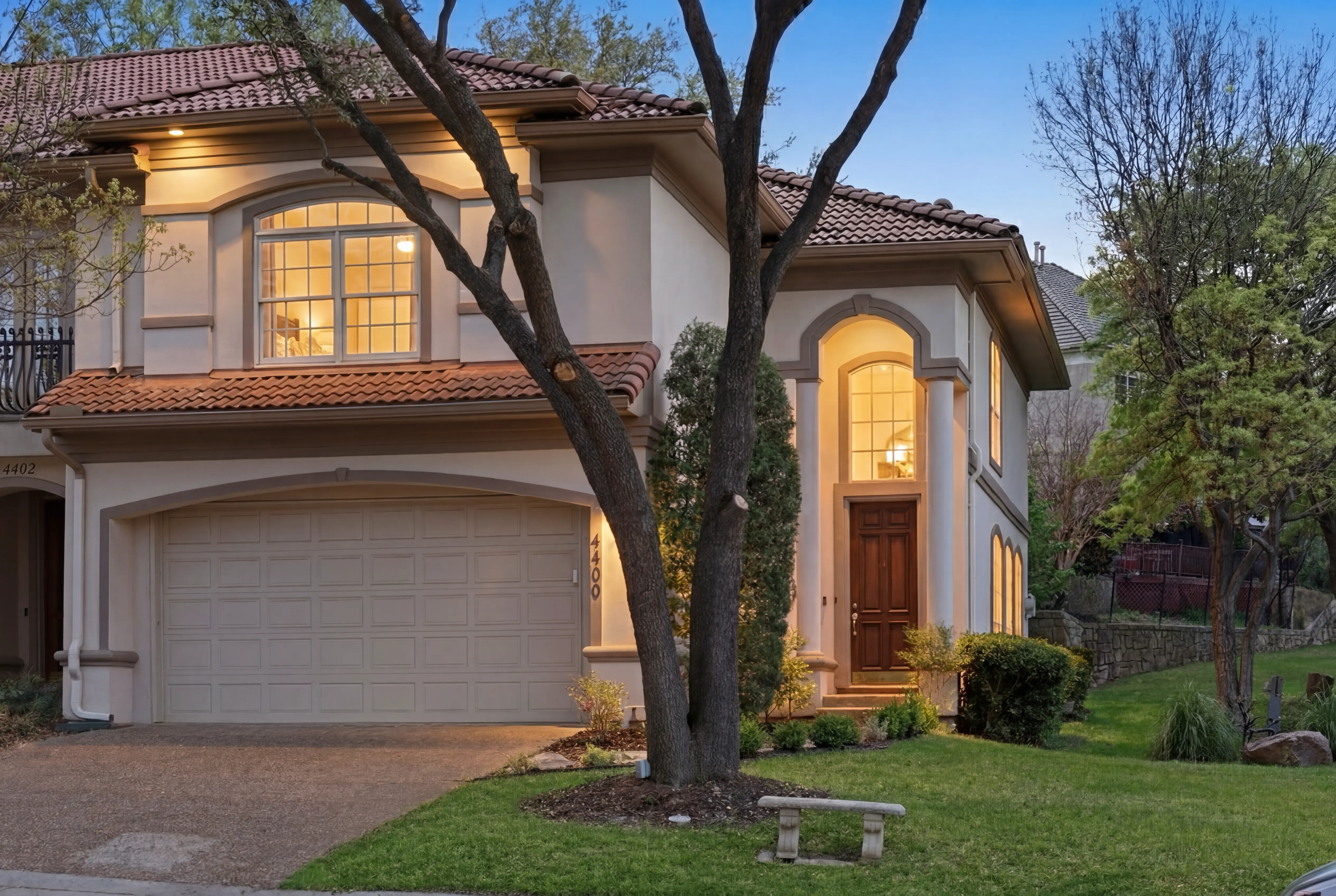 Exterior alternate view